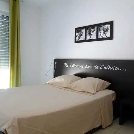 Chateau De Jouarres 4p 8 Θέρετρο Azille